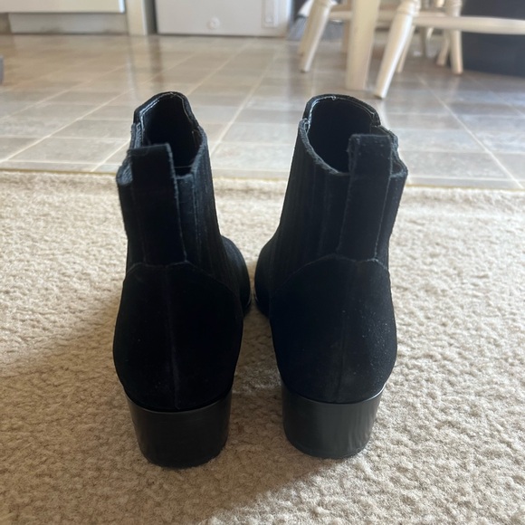 Booties - Picture 5 of 6